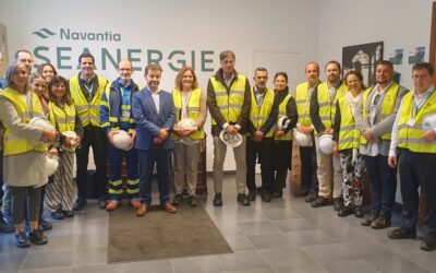 Visita a infraestructuras clave en Galicia impulsa la Eólica Marina en Canarias